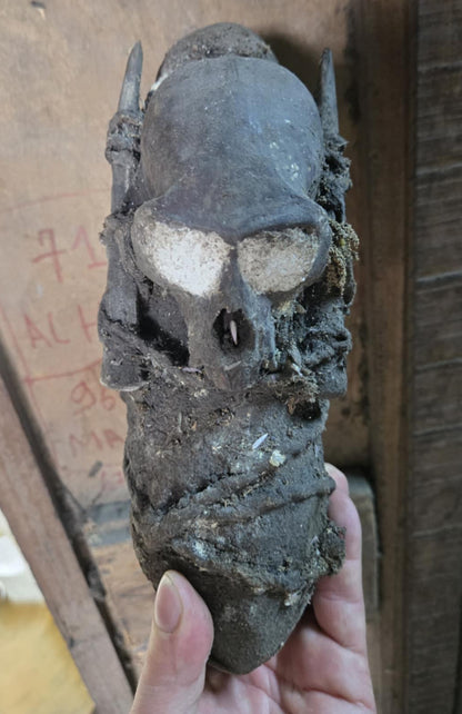 Petit fétiche vaudou antique Cameroun