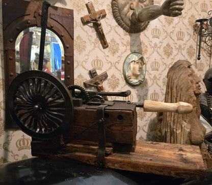 Sex Machine antique et moderne à crinque, par Bill et Christian