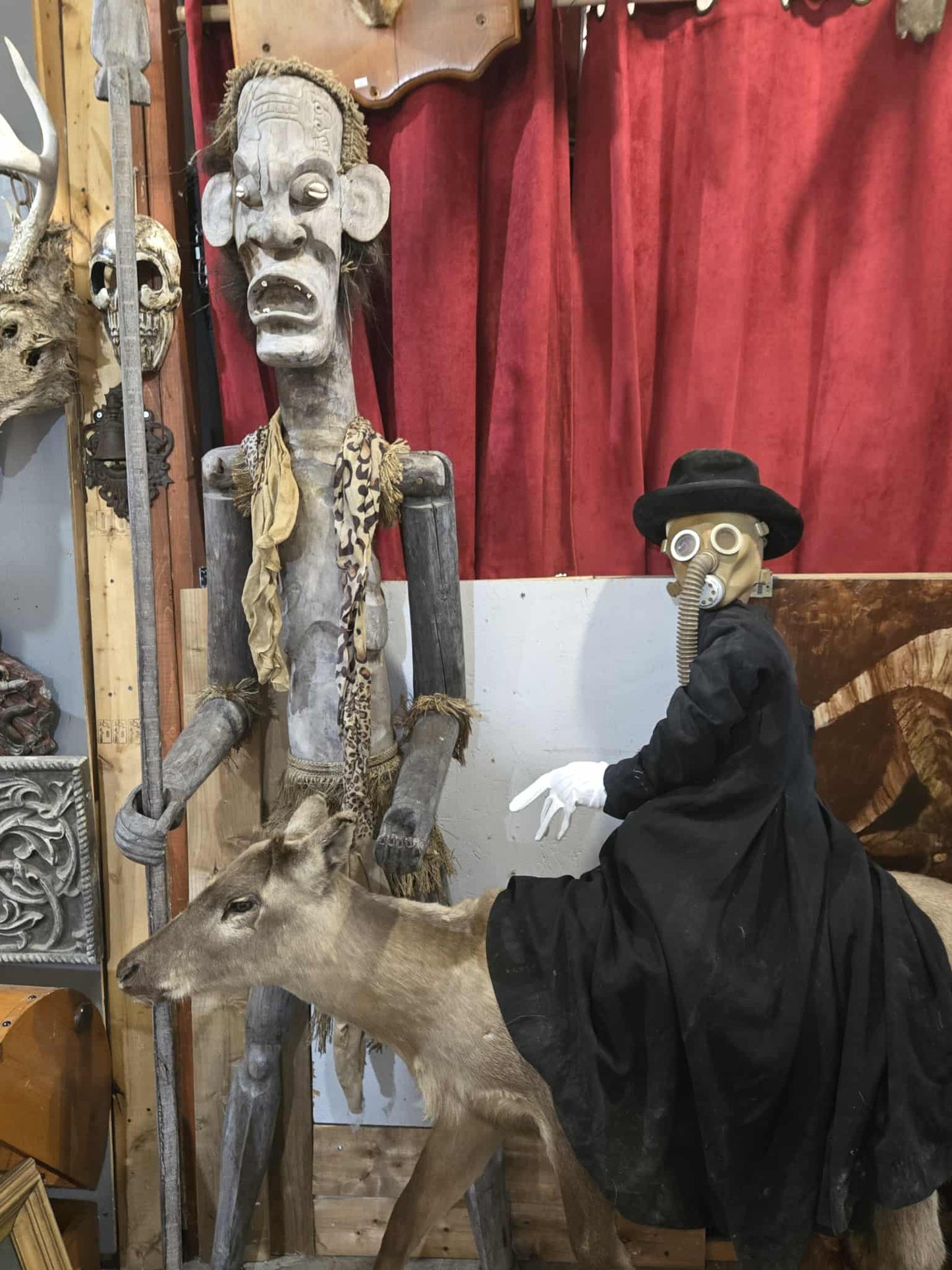 Très grande sculpture africaine en bois