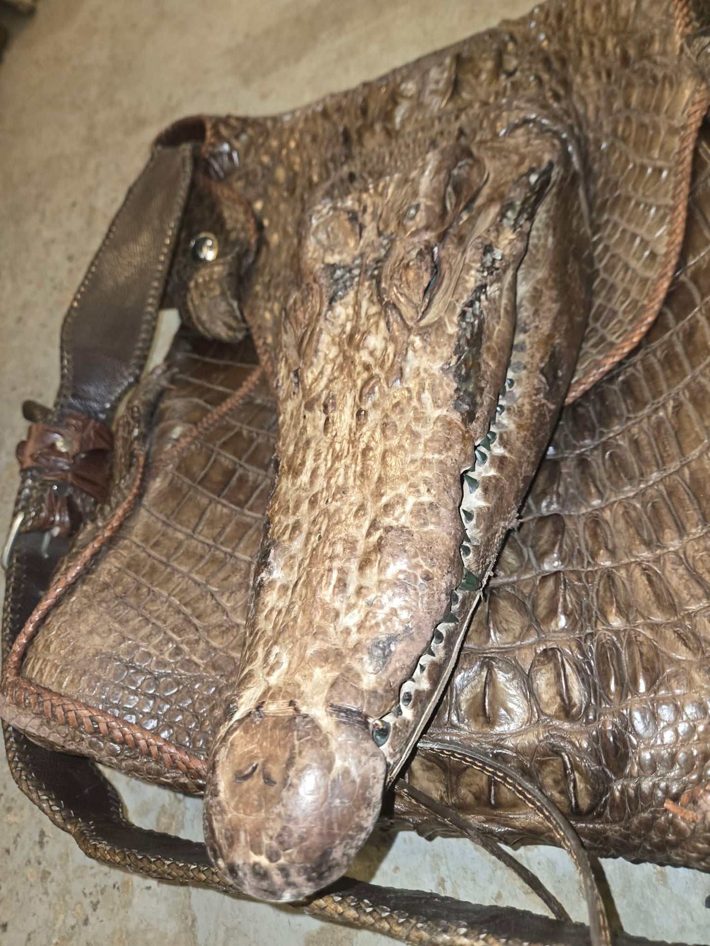 Sacoche vintage crocodile.