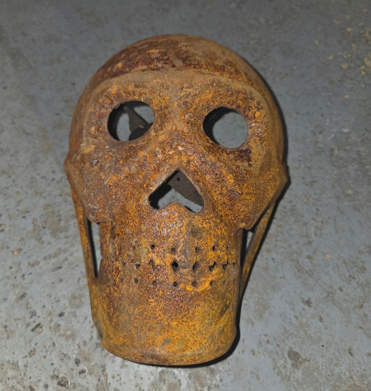 Masque crâne en métal