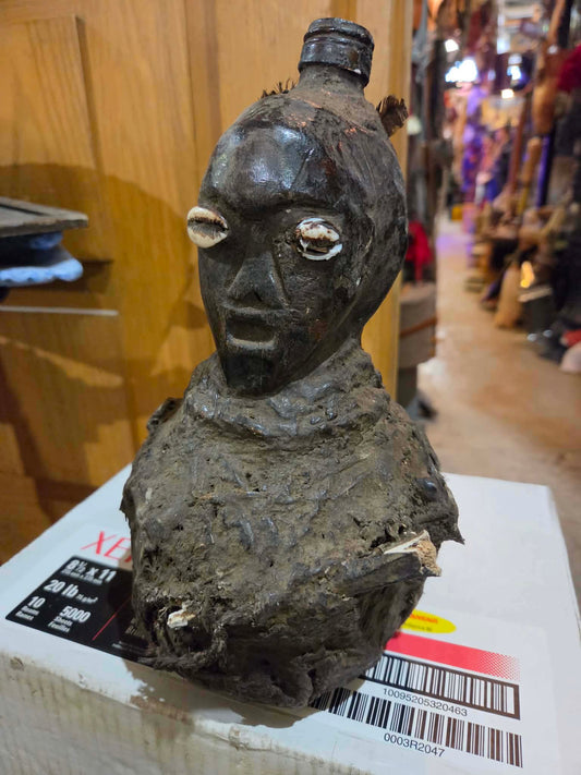 Idole vaudou antique camerounaise