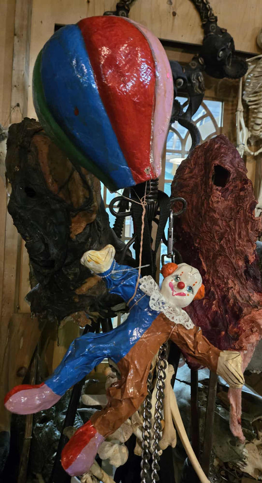 Sculpture clown vintage en papier mâché