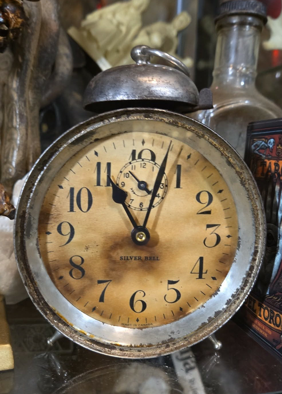 Réveille-matin antique