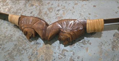 Arc et flèches autochtones antiques