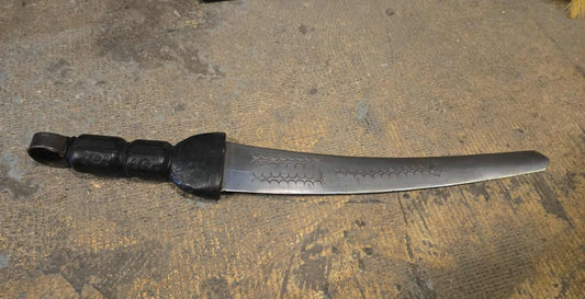 Sabre vintage à lame courbe du Niger.