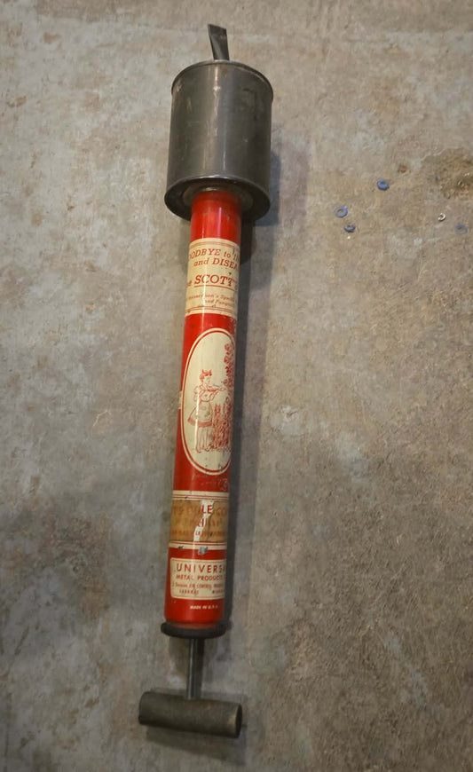 Pulvérisateur vintage de pesticides Scott’s Cure
