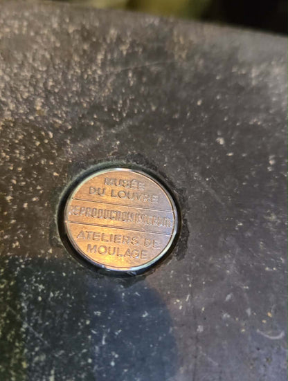 Tête assyrienne Musée du Louvre vers 1950.