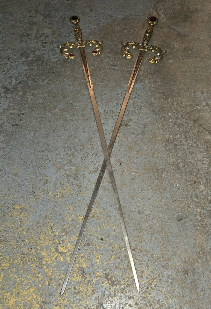 Sabres de cérémonie espagnols antiques