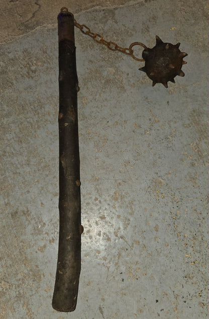 Masse d'arme en métal forgée à la main