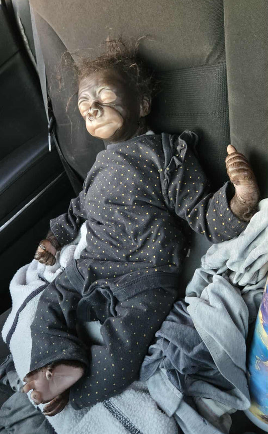 Poupée bébé singe réaliste en silicone