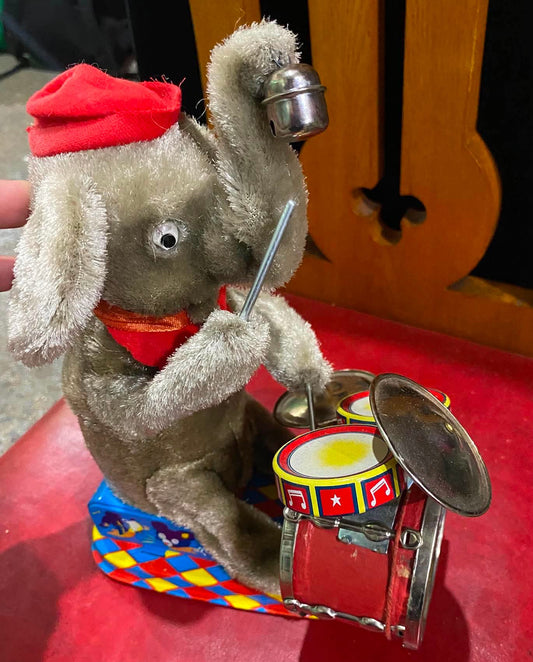 Jouet vintage Mambo the Jolly Drumming Elephant