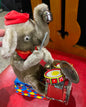 Jouet vintage Mambo the Jolly Drumming Elephant