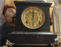 Petite horloge antique