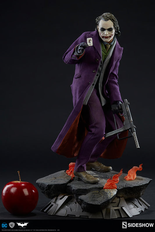 Statue The Joker "The Dark knight" Premium Format Exclusive par Sideshow Collectables