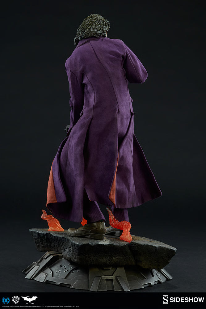 Statue The Joker "The Dark knight" Premium Format Exclusive par Sideshow Collectables